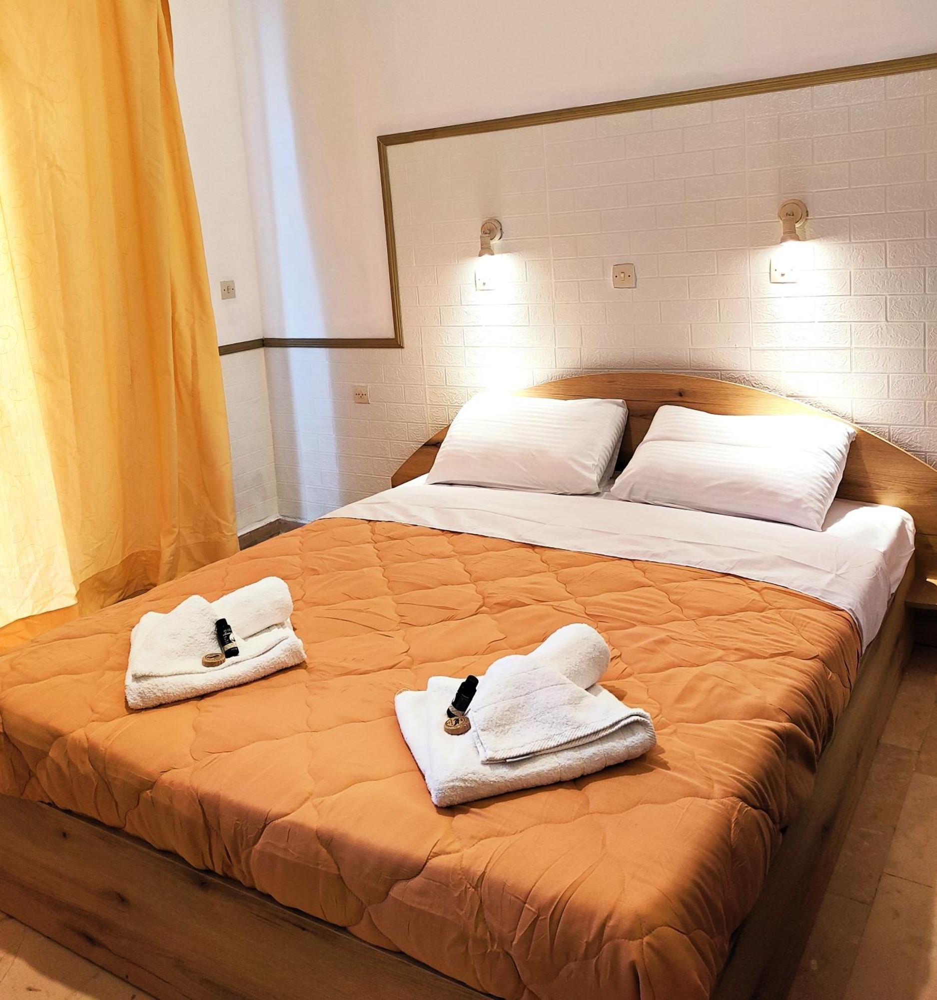 Hotel de apartamente Eleni Sant George *